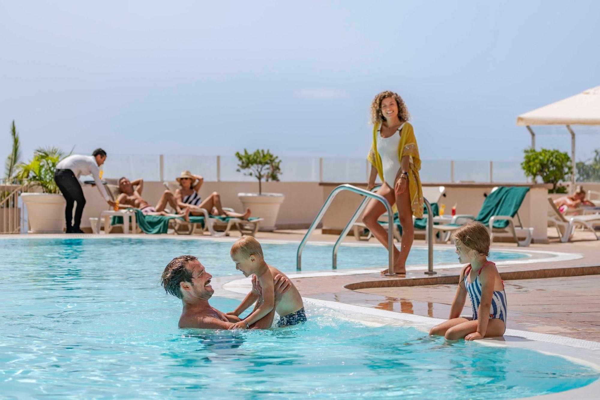 Florasol Residence Hotel - Dorisol Hotels フンシャル エクステリア 写真