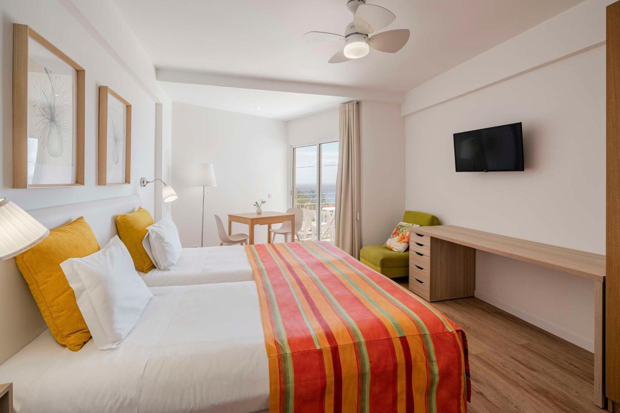 Florasol Residence Hotel - Dorisol Hotels フンシャル エクステリア 写真